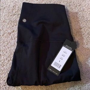 New Large Yogalicious Lux Athletic Capri Pants